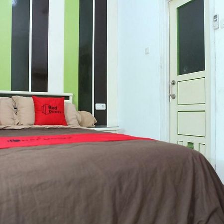 Reddoorz Plus @ Talaga Bodas باندونج المظهر الخارجي الصورة