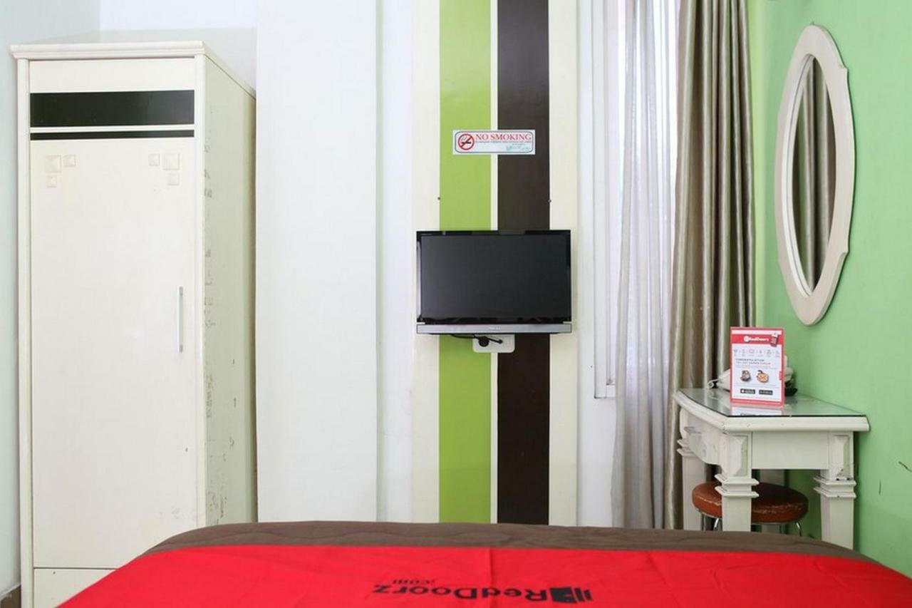 Reddoorz Plus @ Talaga Bodas باندونج المظهر الخارجي الصورة
